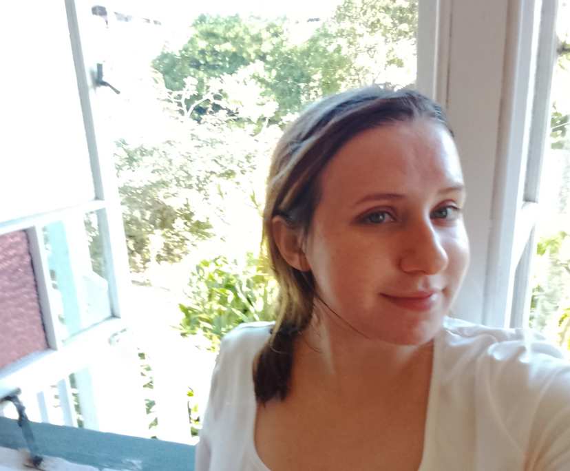 Shae (22), $250, Non-smoker, No pets, and No children