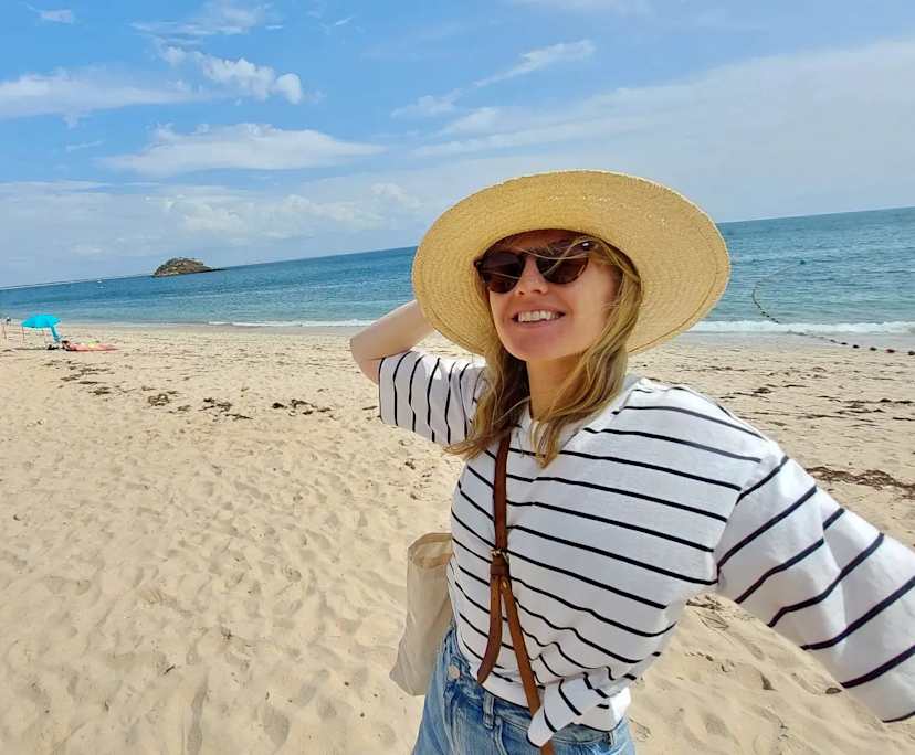 Louise (34), $450, LGBTQIA+, Non-smoker, No pets, and No children