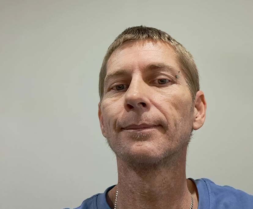 Timothy Apogremiotis (42), $250, Smoker, No pets, and No children