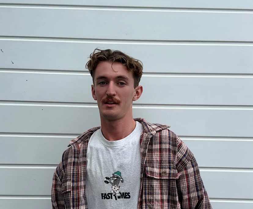 Noah (27), $500, LGBTQIA+, No pets, Non-smoker, and No children