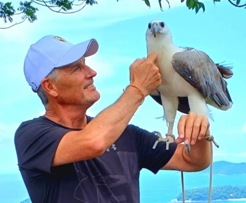 Scott (60), $280, Non-smoker, No pets, and No children