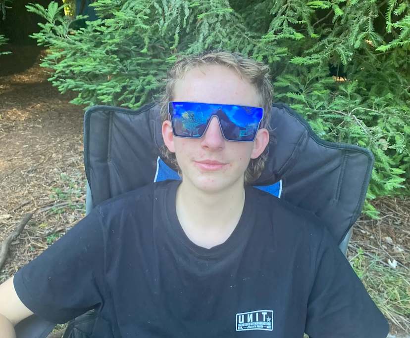 Braydan (18), $350, Non-smoker, No pets, and No children
