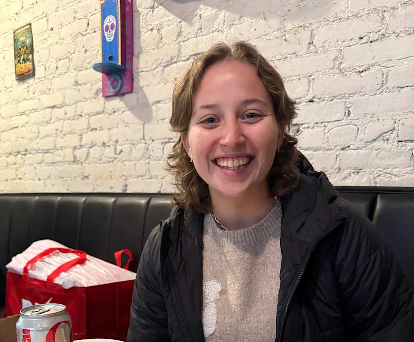 Cassidy (21), $800, Non-smoker, No pets, and No children