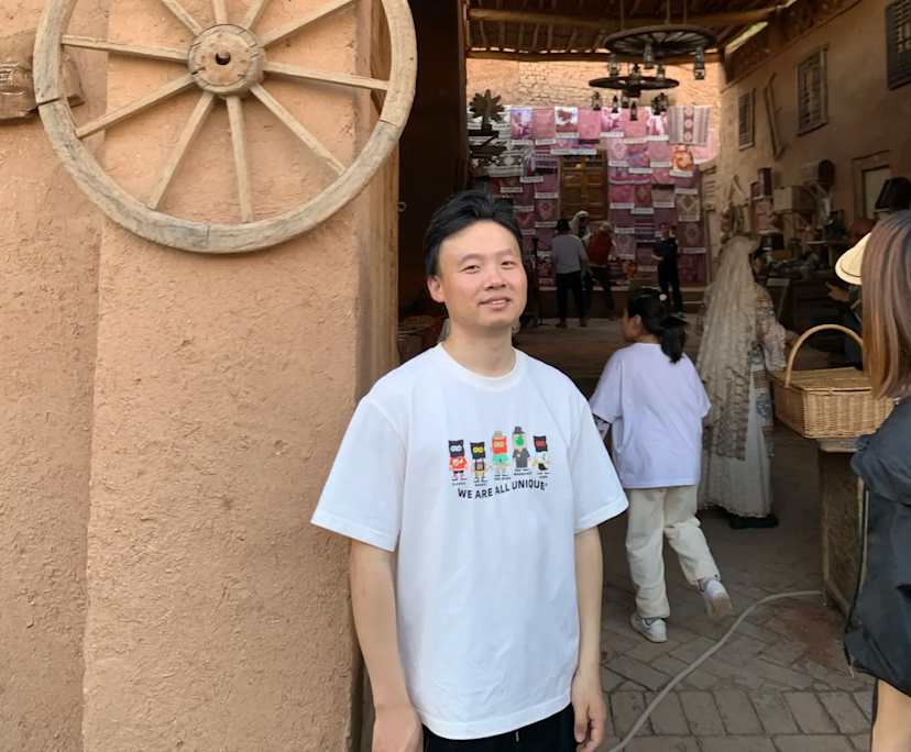 Adam (31), $350, Non-smoker, No pets, and No children