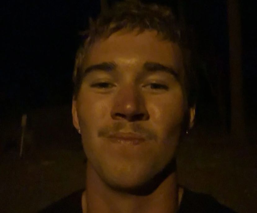 Hudson (20), $400, Non-smoker, No pets, and No children