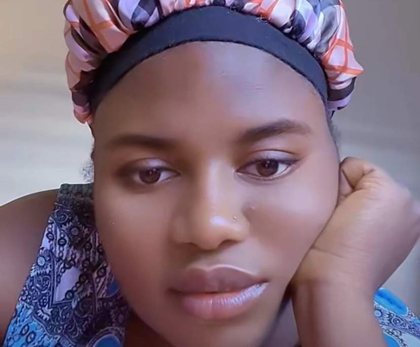 Mariam (25), $250, Non-smoker, Have children, and No pets