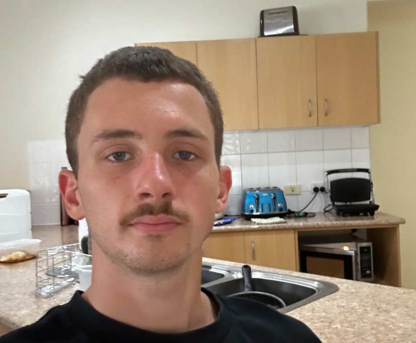 Toby (21), $400, Non-smoker, No pets, and No children
