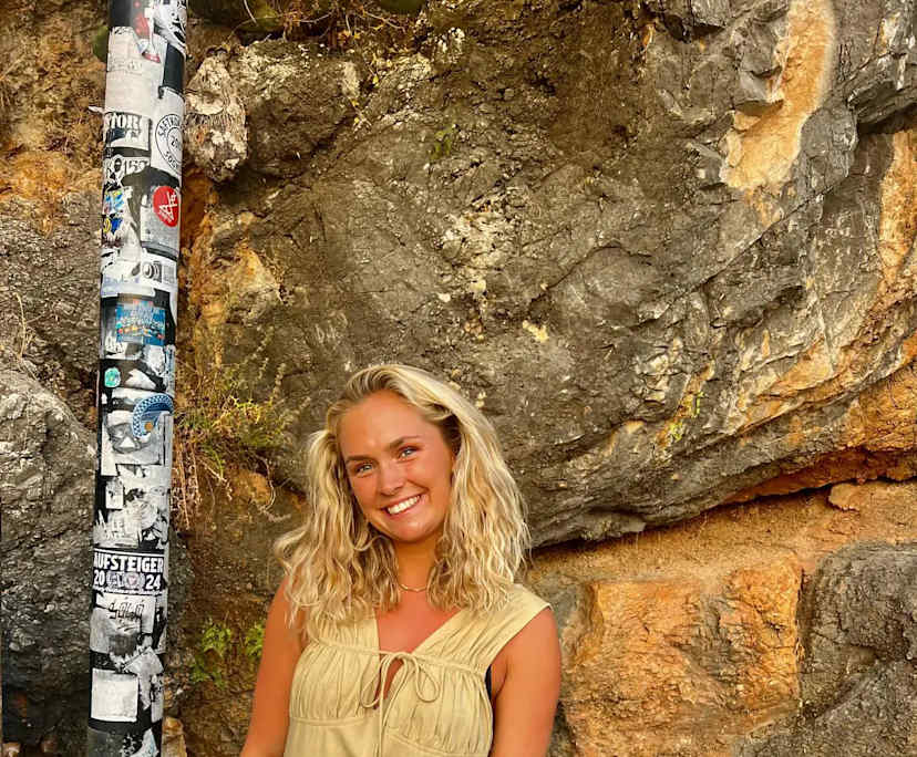 Mathilde (22), $550, 