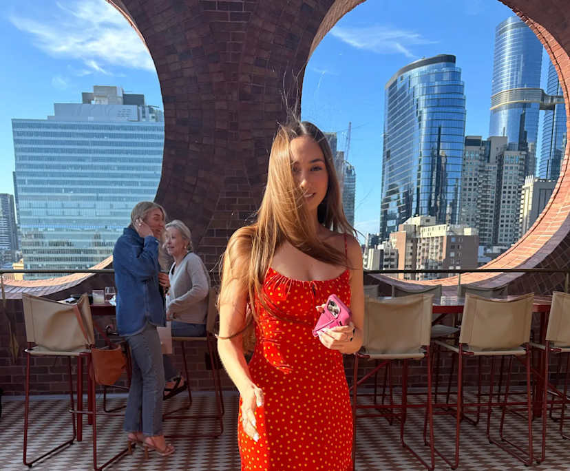 Maddy (36), $450, Non-smoker, No pets, and No children