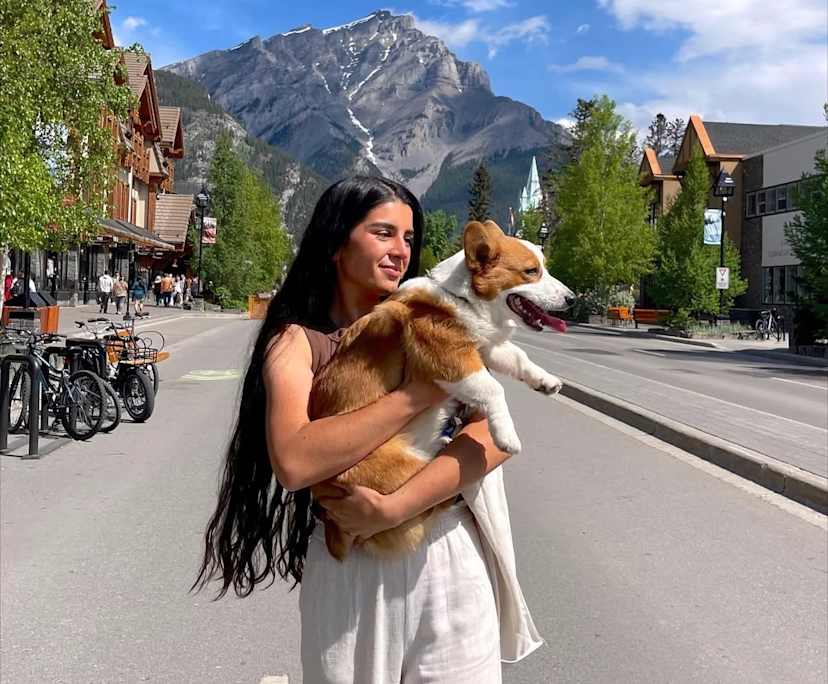 Isabella (26) and Oscar (33), $300, 