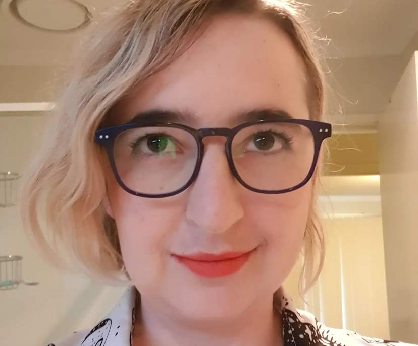 Rachel (35), $250, Have pets, Non-smoker, No children, and LGBTQIA+