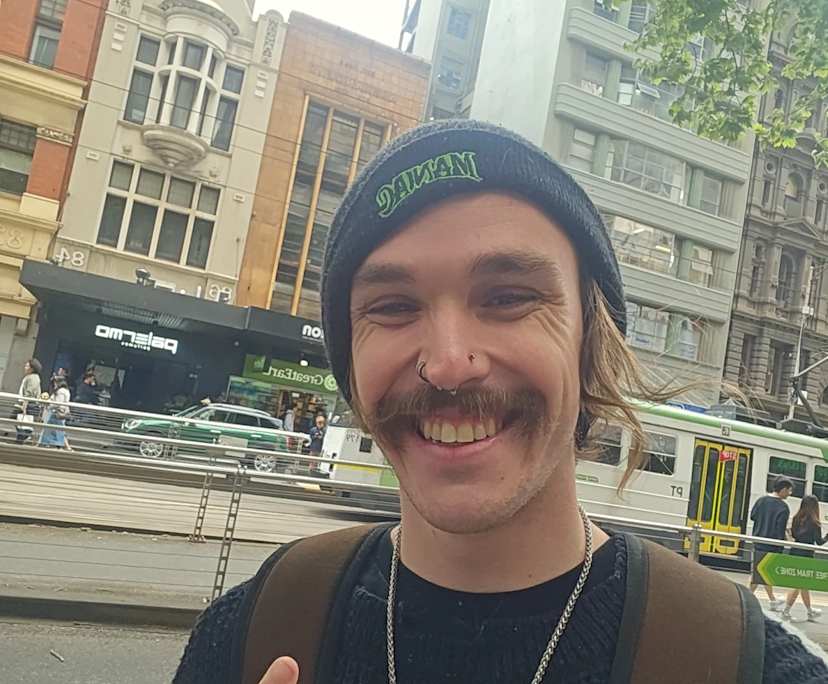 Conner (28), $650, Non-smoker, Have pets, and No children