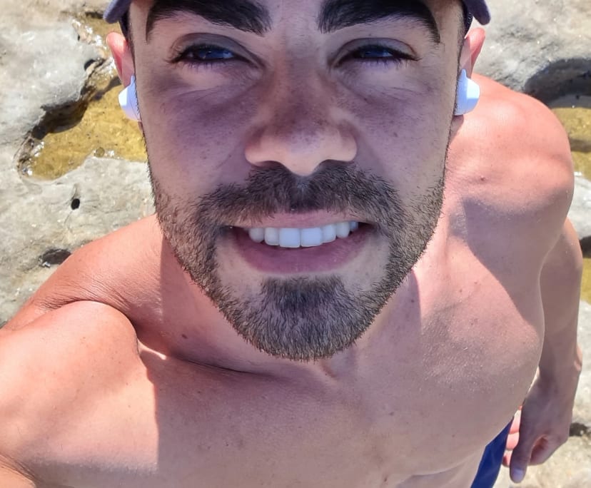 Federico (34), $350, Non-smoker, No pets, and No children