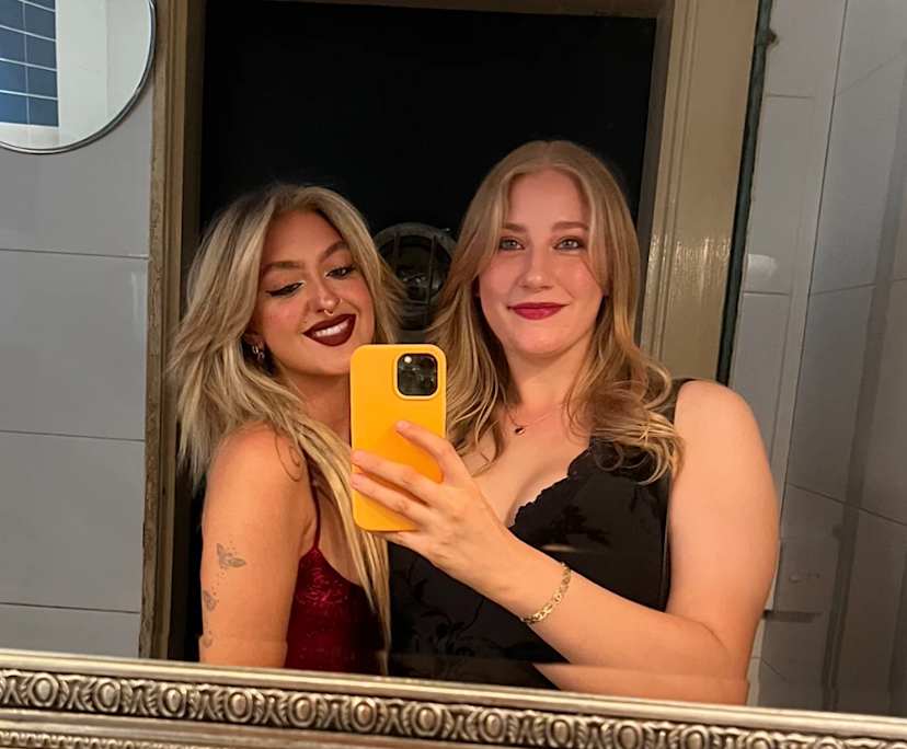 Kelly (24) and Liana (23), $650, Non-smoker, Have pets, and No children