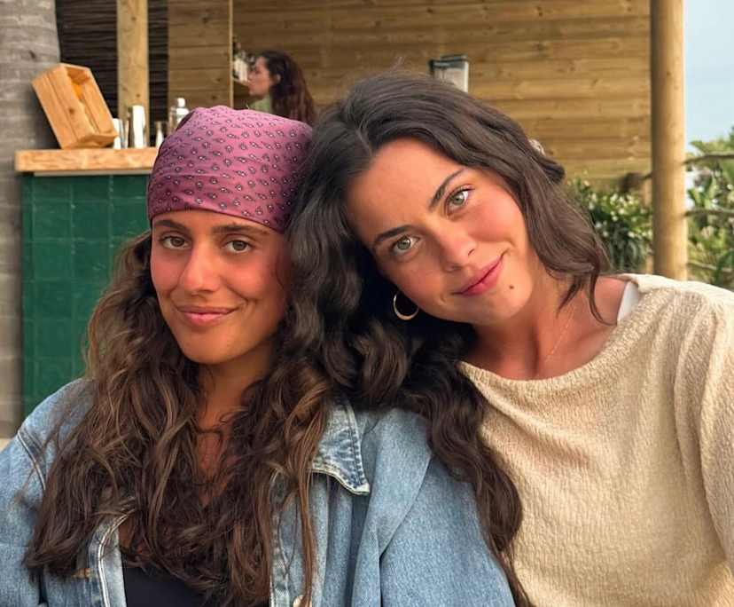 Lola Almoguera & Claudia