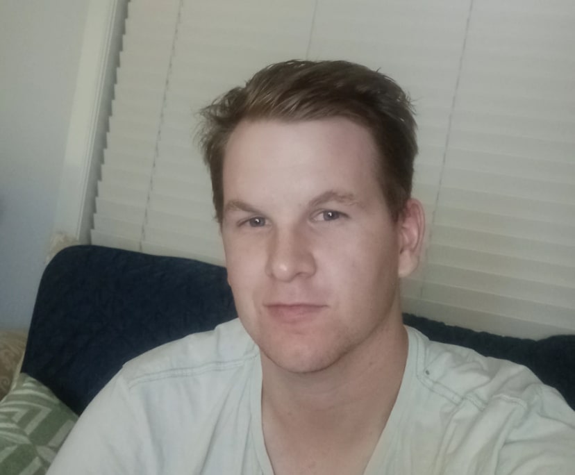 Michael (28), $400, Non-smoker, No pets, and No children