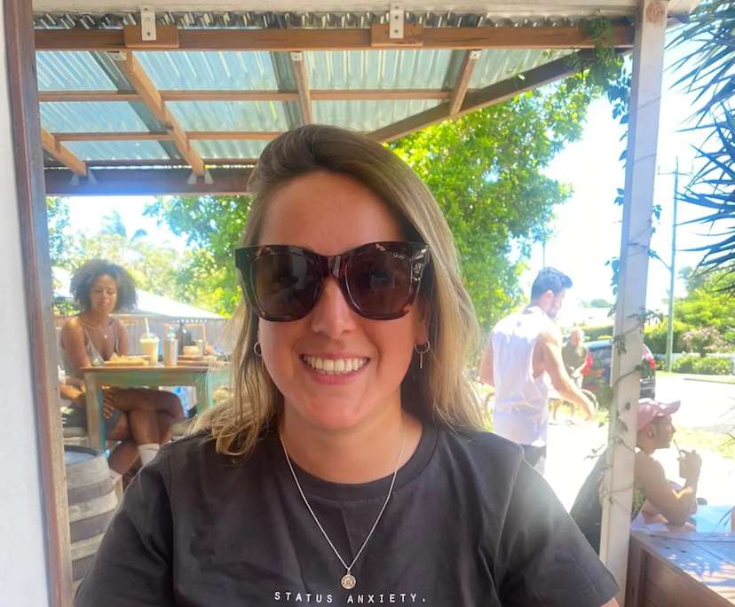 Tabatha (37), $550, Smoker, Non-smoker, Have pets, and No children