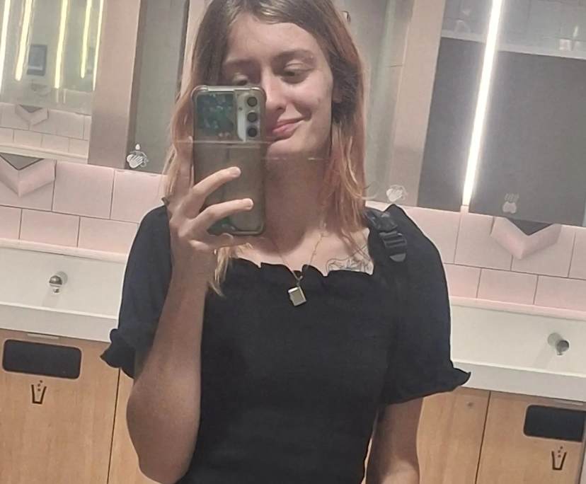 briana parker (19), $260, No pets, Non-smoker, LGBTQIA+, and No children