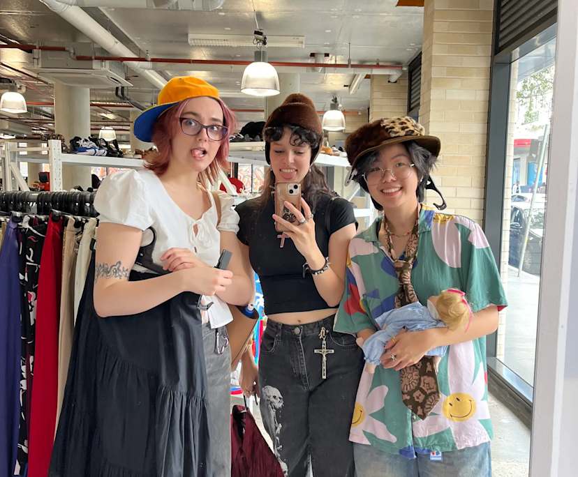 Holly, Karenza & Kit