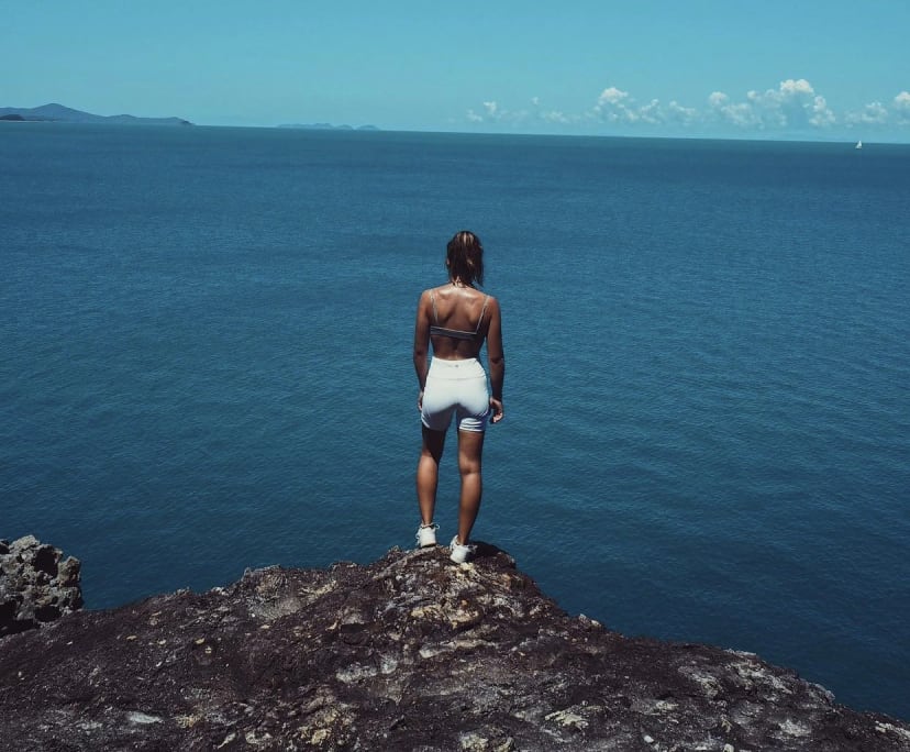 Penelope (24), $350, Non-smoker, No pets, and No children