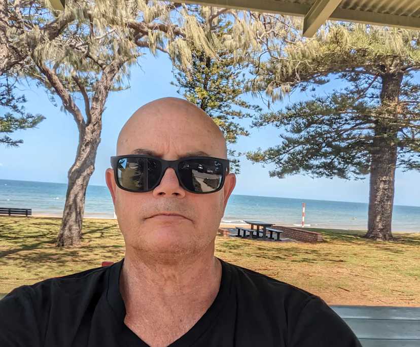 Stephen (62), $250, Non-smoker, Have pets, and No children