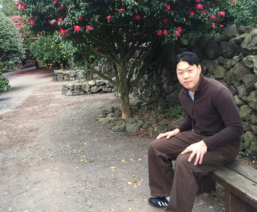 Minho (23) and Sebin an (22), $380, 