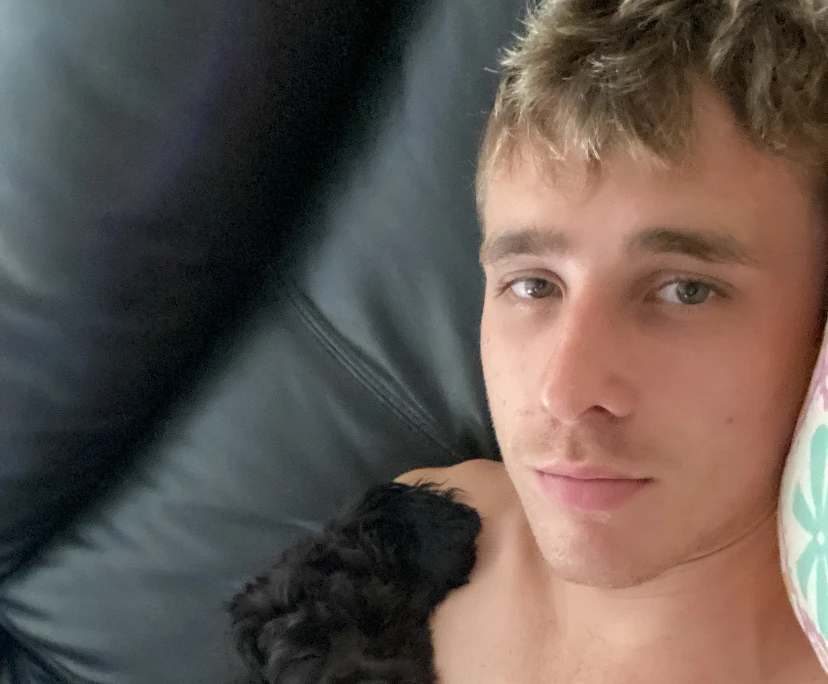 Corey (24), $350, Non-smoker, Have pets, and No children