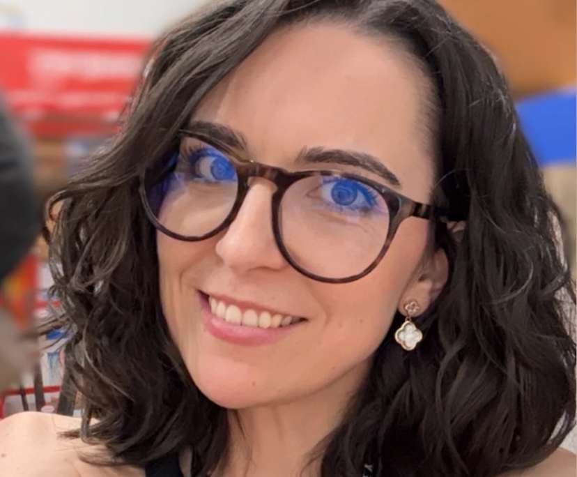 Audrey (35), $400, Non-smoker, No pets, and No children