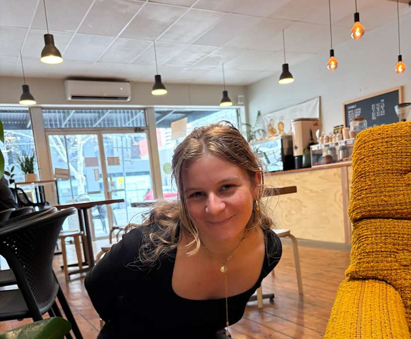 Xenia (25), $300, Non-smoker, No pets, and No children