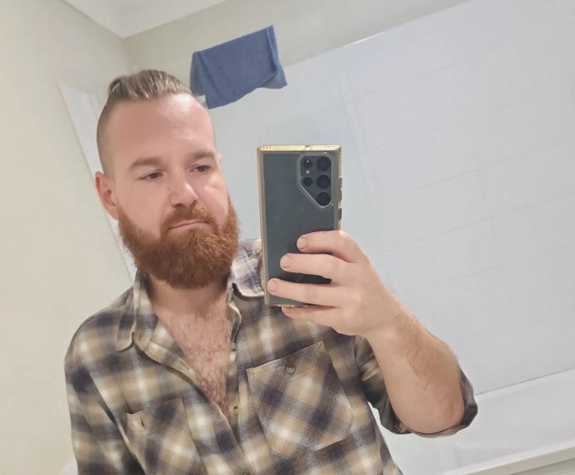 Andrew (31), $200, No pets, Non-smoker, and No children