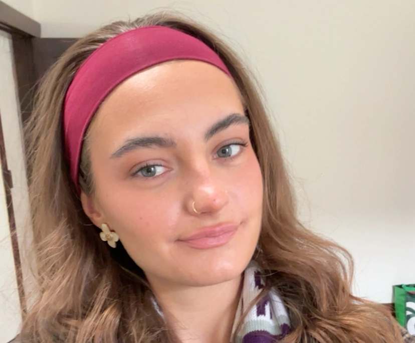 Jessica (23), $350, LGBTQIA+, Non-smoker, No pets, and No children