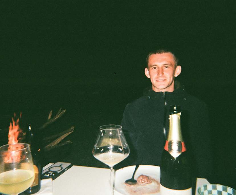 Jack (25), $350, Non-smoker, No pets, and No children