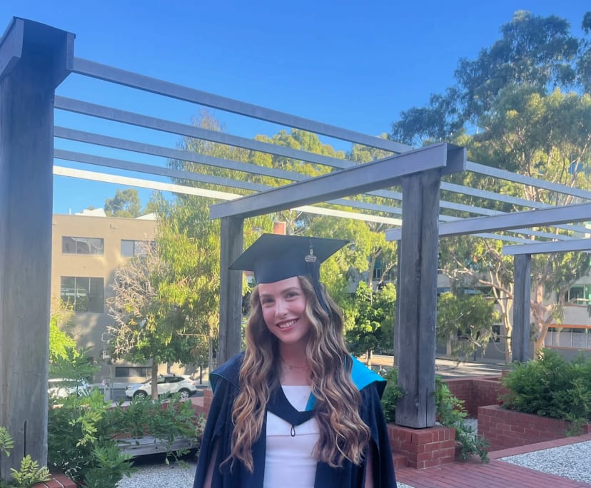 Elsa (23), $350, Non-smoker, No pets, and No children