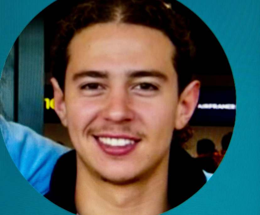 Yanis Page (21), $200, Non-smoker, Have pets, and Have children