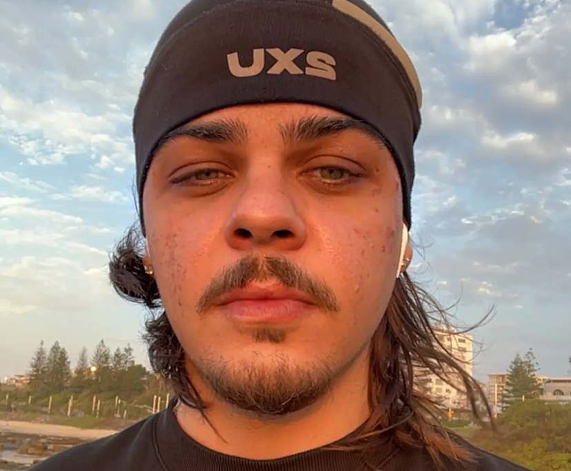 Bailey (23), $300, Smoker, No pets, and No children