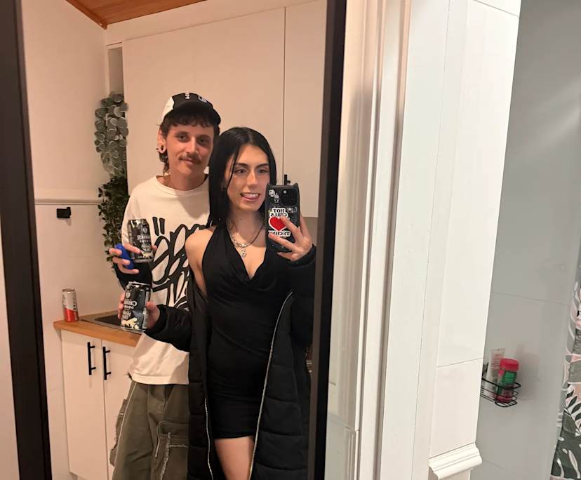 Kate (19) and jack (32), $1,000, Non-smoker, No pets, and No children