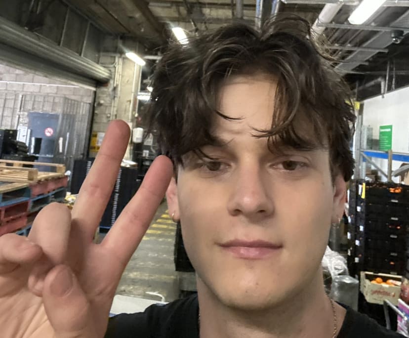 ben (23), $300, 