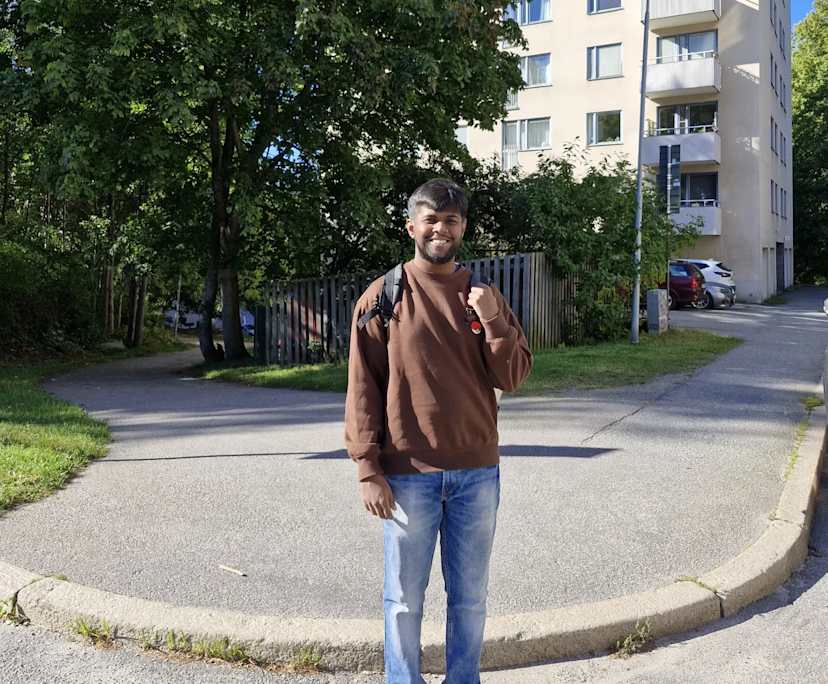 Shriram (23), $320, Non-smoker, No pets, and No children