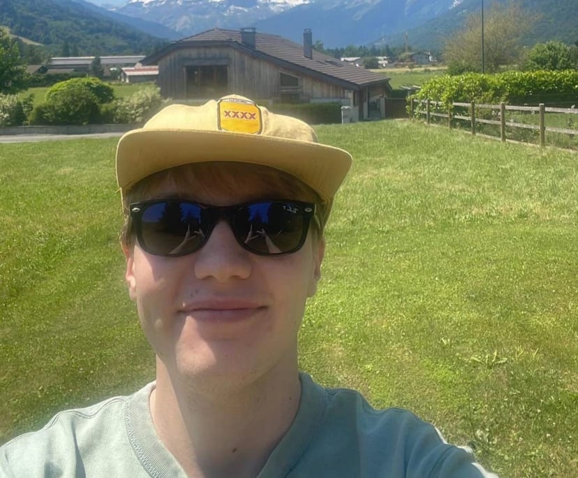 Duncan (22), $400, Non-smoker, No pets, and No children