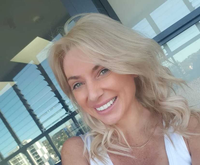 Melanie Taylor (39), $600, Non-smoker, Have pets, and No children