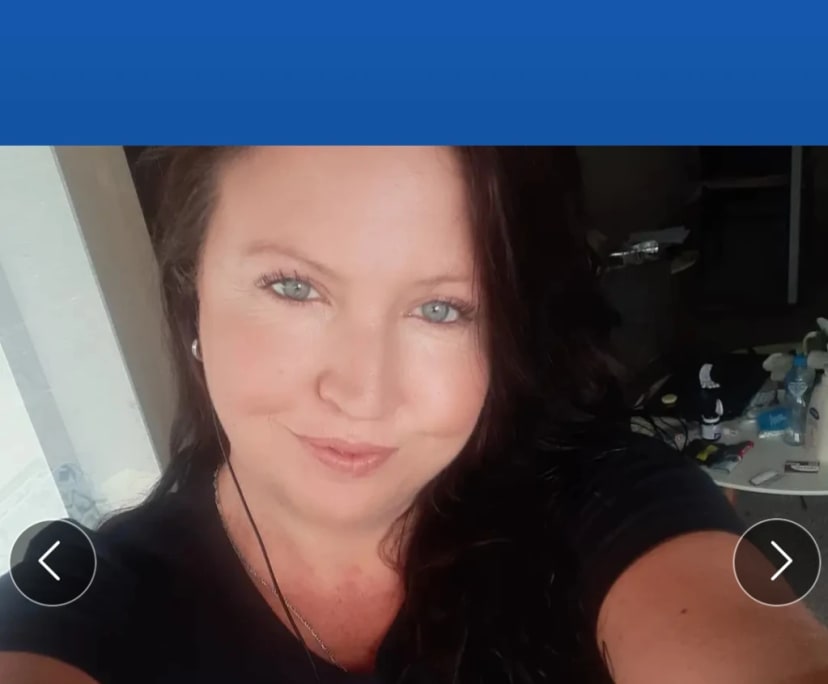 Amanda (42), $350, Non-smoker, No pets, and No children