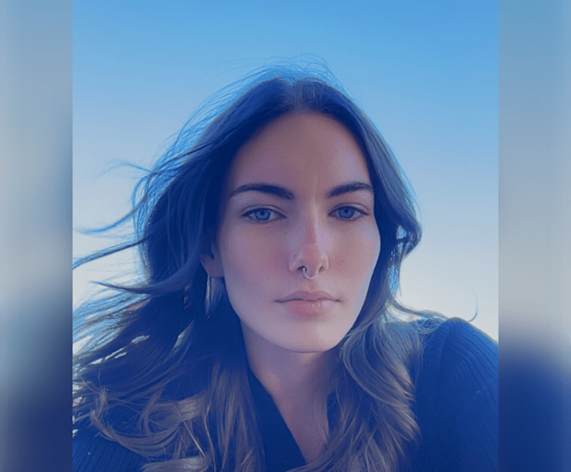 Clair (21), $200, Non-smoker, Have children, and No pets