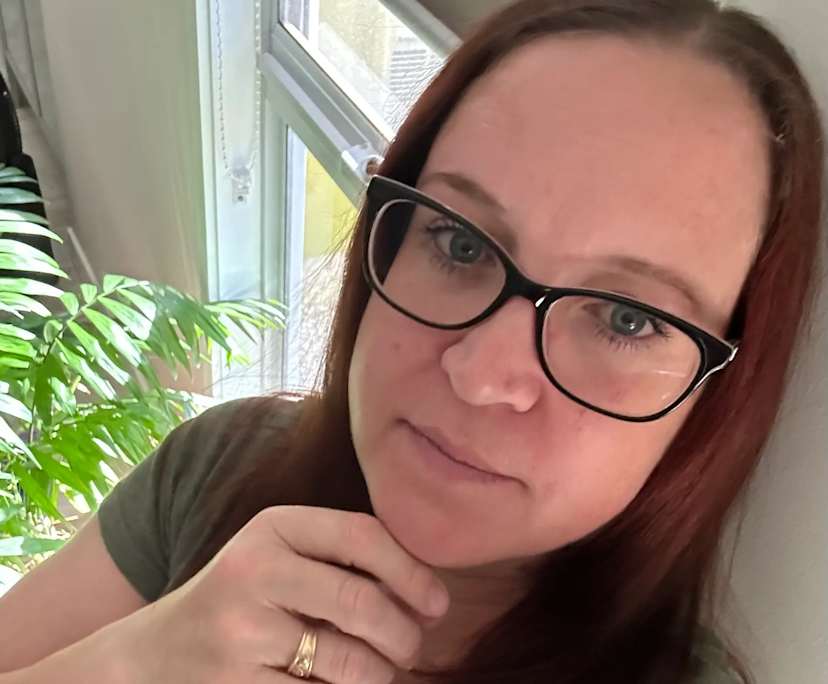 Kristy (47), $270, Non-smoker, No pets, and No children