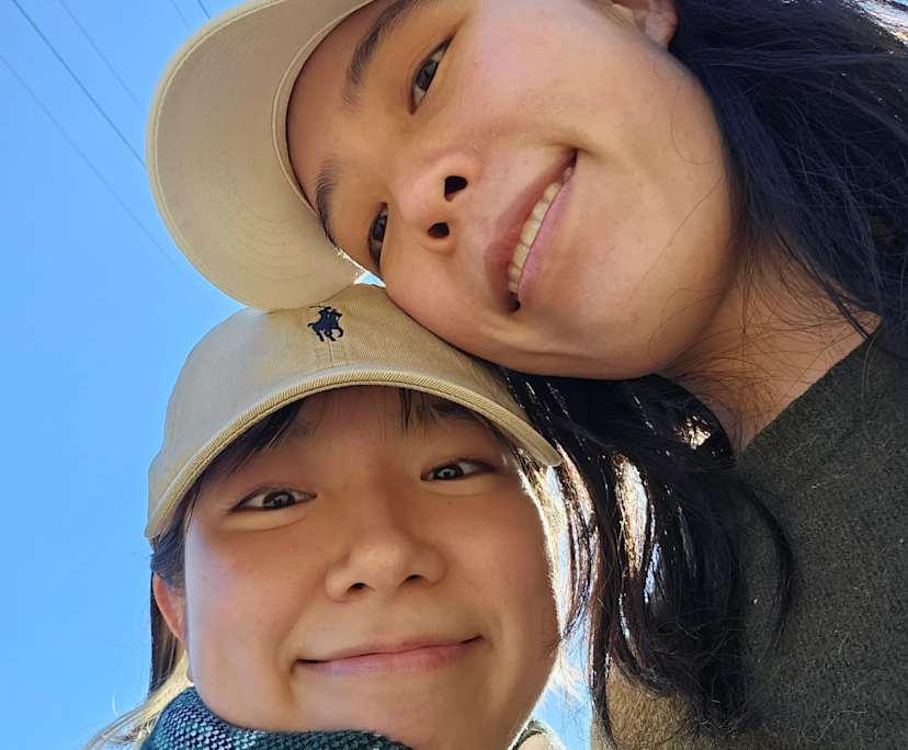 MJ (27) and Emma (32), $400, Non-smoker, No pets, and No children