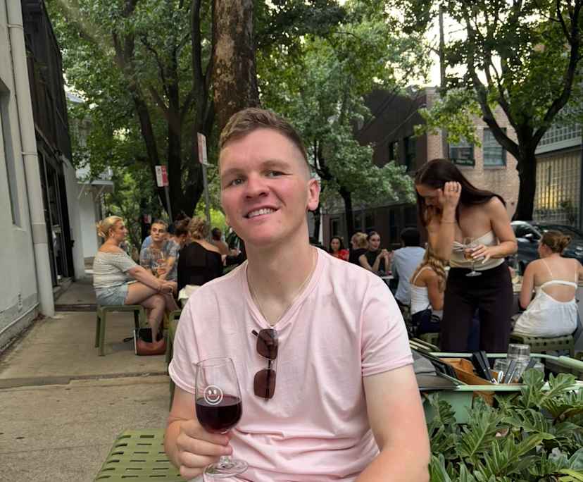 Charlie (28), $400, Non-smoker, No pets, No children, and LGBTQIA+