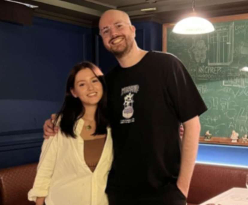 Leighton (31), $400, Non-smoker, Have pets, No children, and LGBTQIA+