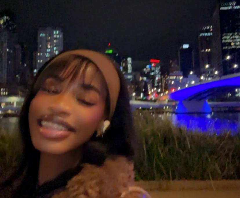 Fléur (28), $400, No pets, Non-smoker, and No children