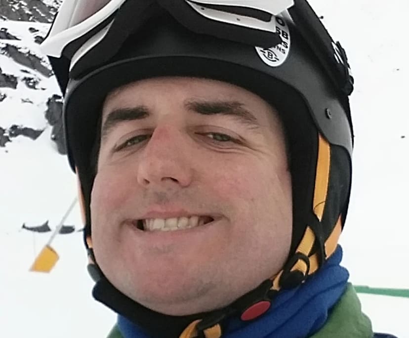 Frazer (37), $400, No pets, No children, and Non-smoker