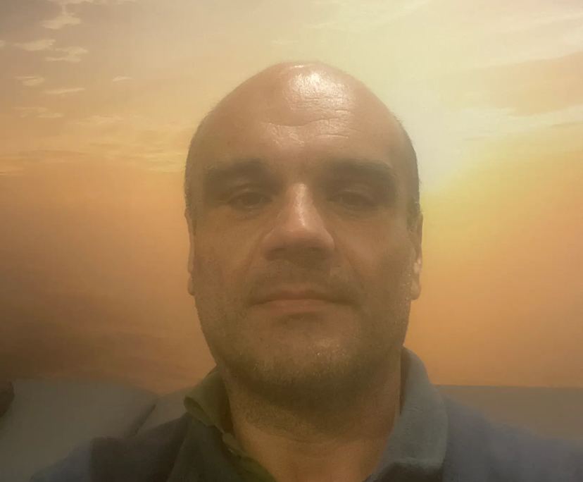 Dragan (48), $300, 