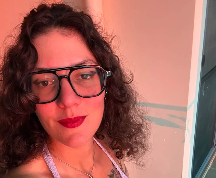 Joana (25), $350, LGBTQIA+, Non-smoker, No pets, and No children